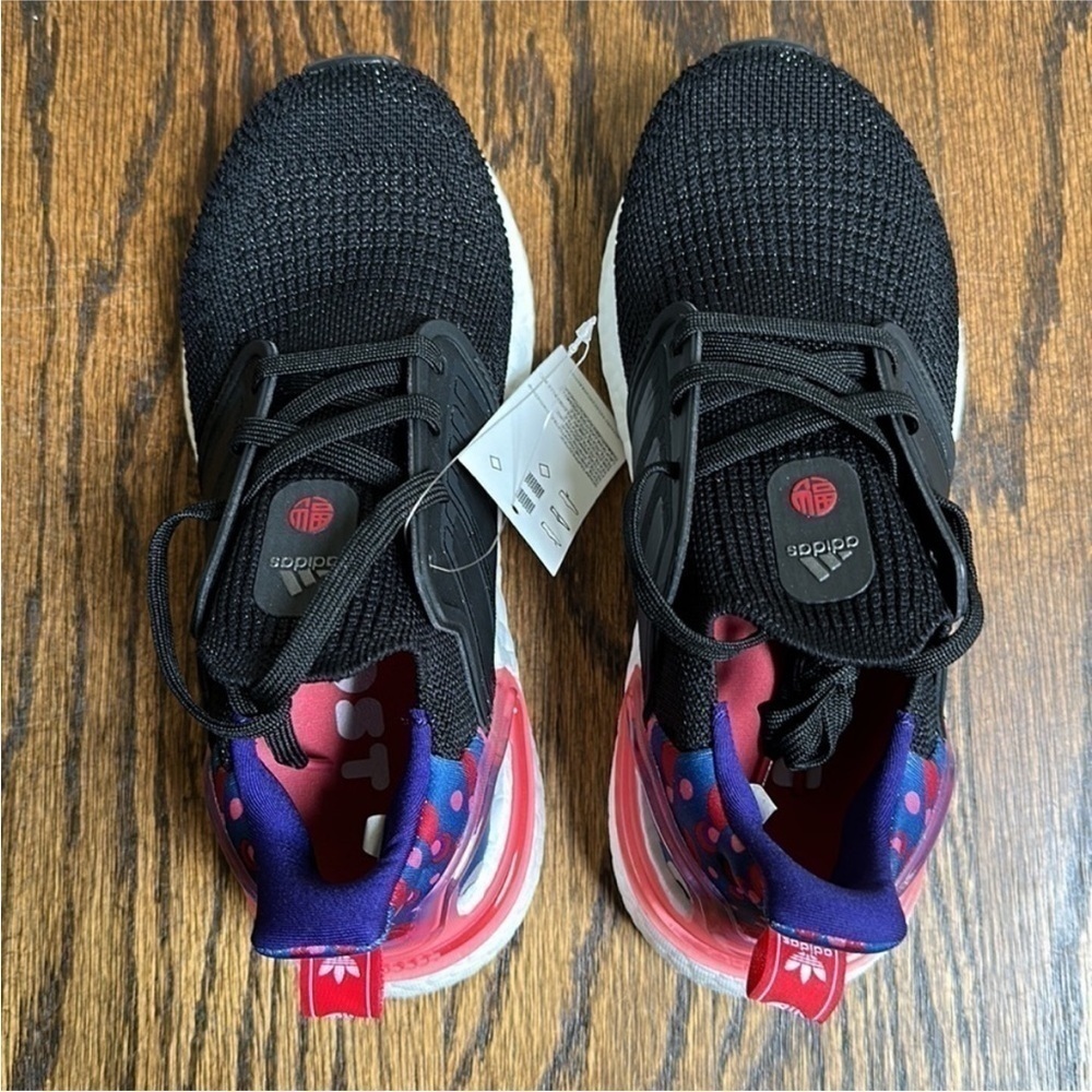NWT Adidas Ultraboost 20 Chinese New Year Shoes H04408 Women’s size 5 - Picture 5 of 6